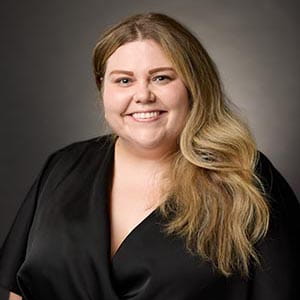 Catie Beth Bishop Headshot